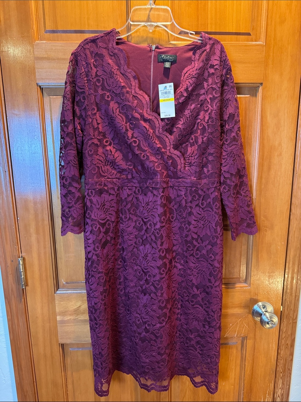 NWT Thalia Sodi Napa Wine Empire Lace V‑Neck Sleeve Dress Size Medium